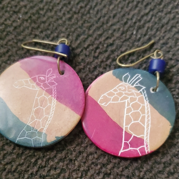 Source Unknown Pink Blue Tan Giraffe Print Round Earrings - Picture 2 of 4